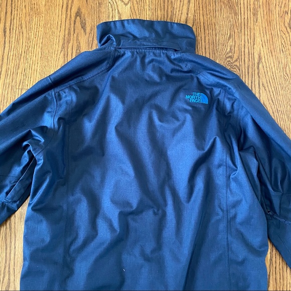 SOLD - North Face Men’s Blue Coat Medium - Picture 8 of 14